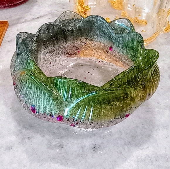 π·π°π½π³πΌπ°π³π΄ π»πΎπ
π
π
π
π΄π
πΈπ½ π²π°π½π³π»π΄ π·πΎπ»π³π΄π
- Picture 1 of 3